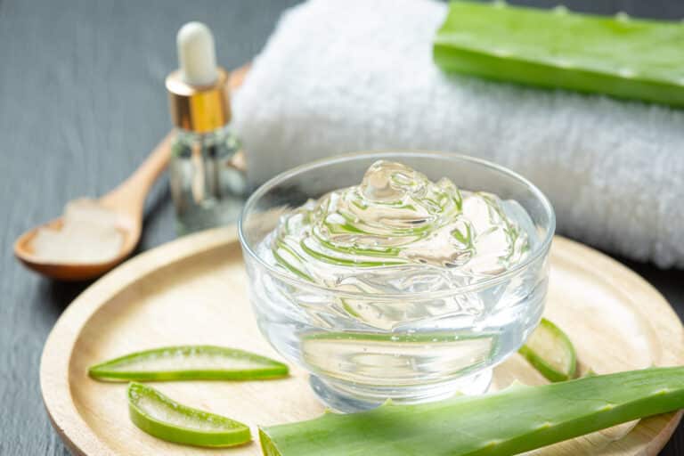 Top 10 Benefits of Aloe Vera For Face and Skin
